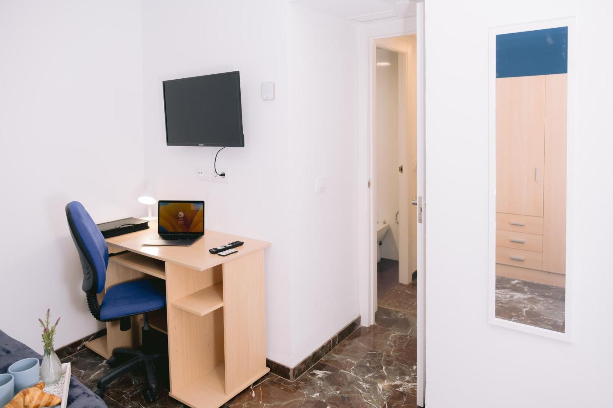 Hotel Piso Compartido Delyrent, Reja Jaén Exteriér fotografie