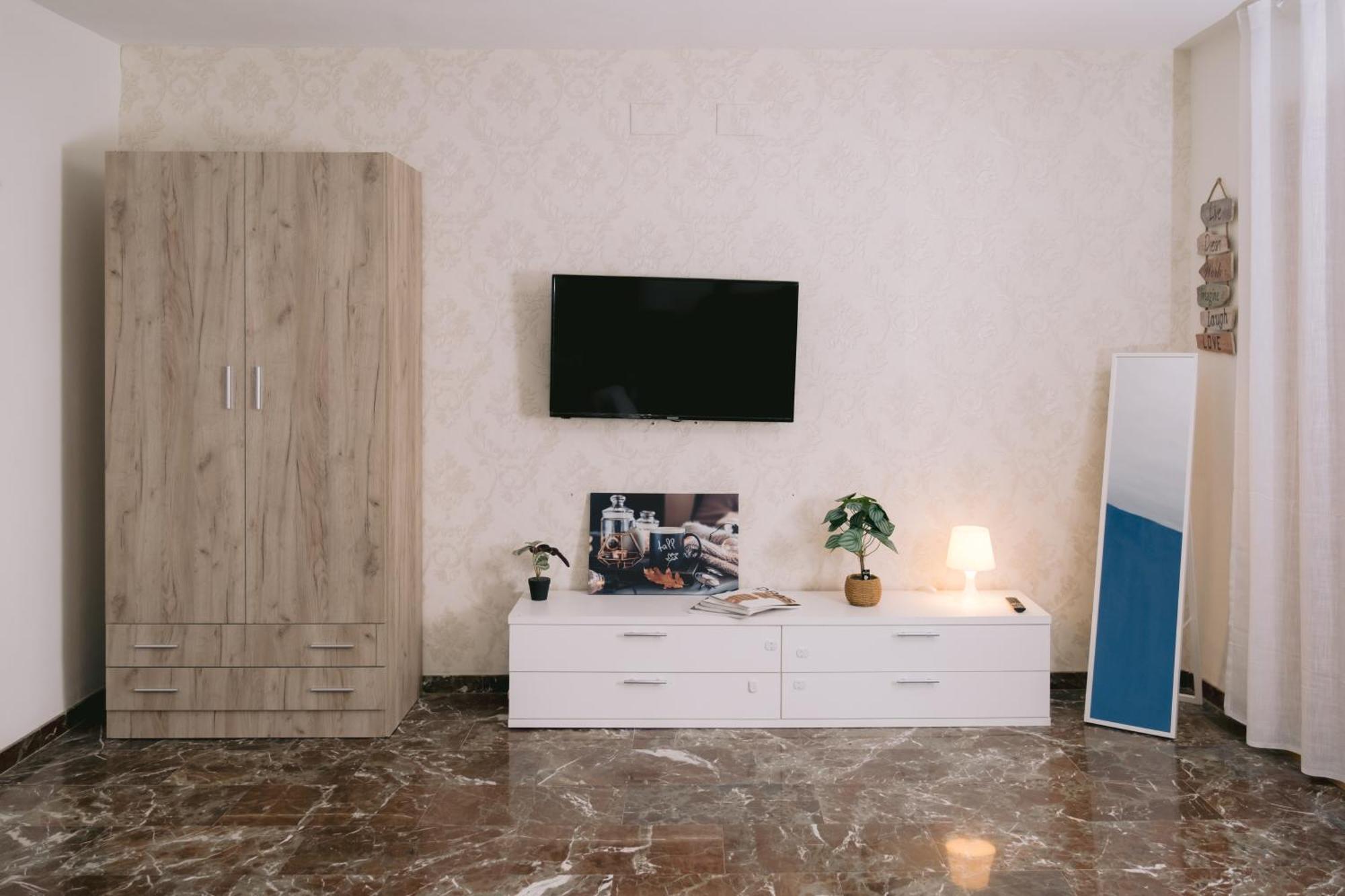 Hotel Piso Compartido Delyrent, Reja Jaén Exteriér fotografie