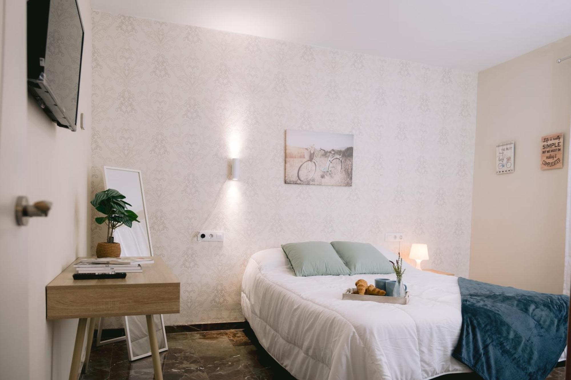 Hotel Piso Compartido Delyrent, Reja Jaén Exteriér fotografie
